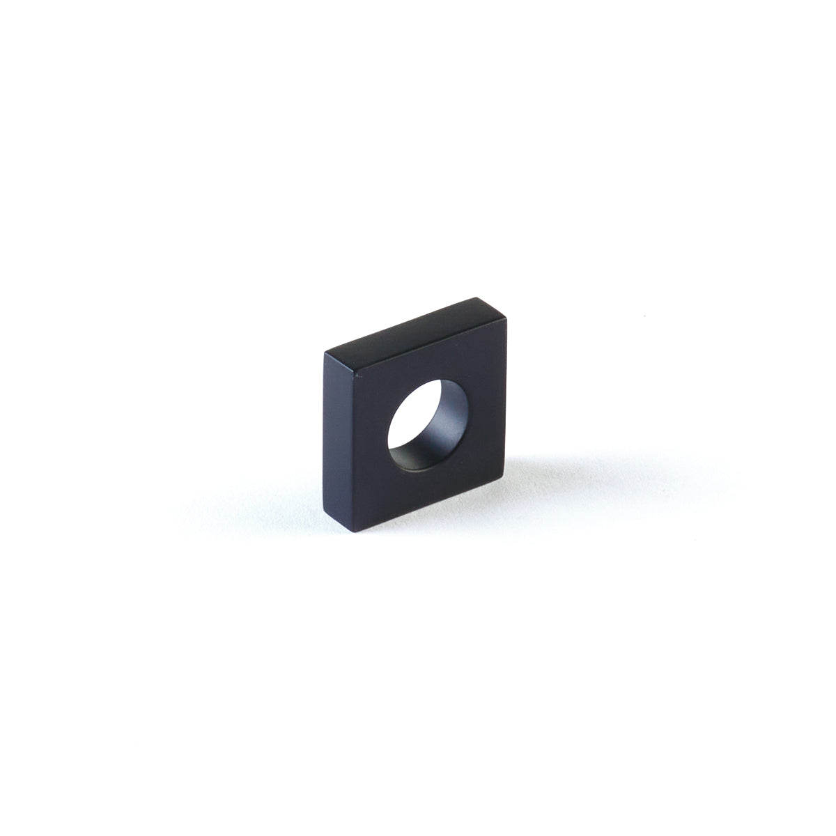 Schaub Cafe Knob - Modern Oval Slot - 1" Width - 7/8" cc