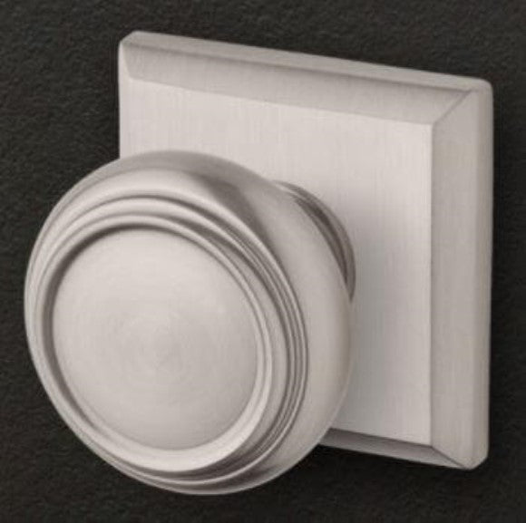 Traditional Knob Privacy Set with Traditional Square Rose