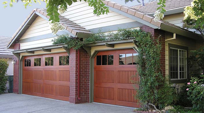 Top Tips for Choosing the Right Garage Door